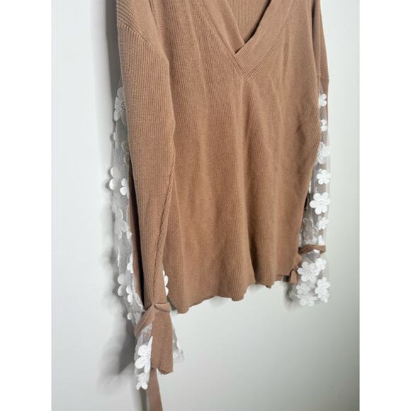 French Connection Caballo Floral Lace Sleeve Sweater Medium V Neck Balletcore - Picture 4 of 9